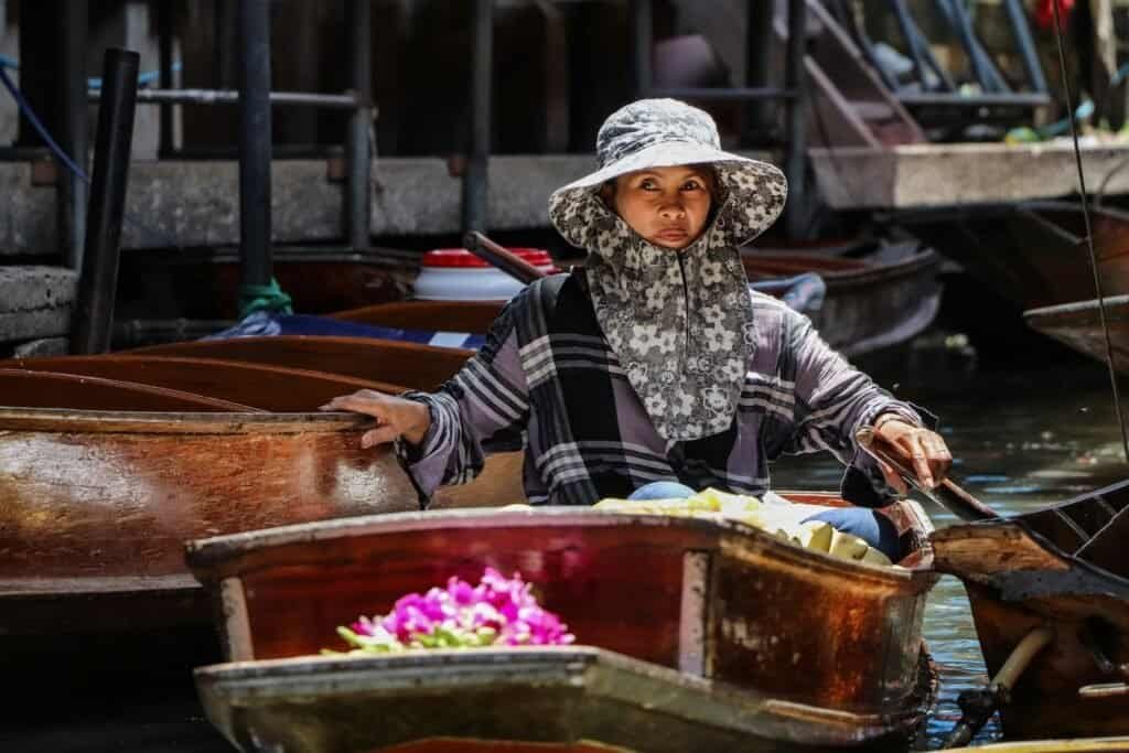 Woman in boat - Floating Market Damnoen Saduak